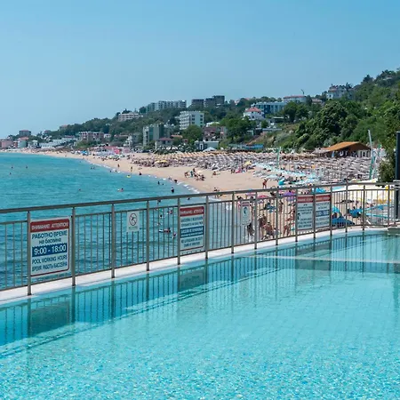 Апартамент Kabakum Plaza